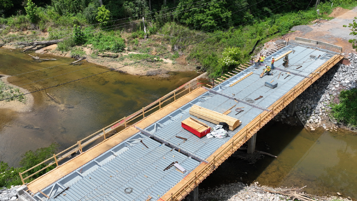 Parkwood Road Bridge press-brake tub girder vamont