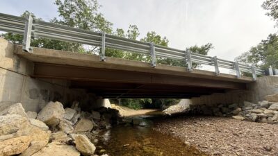 A simple guard railing was used for the Lockhart Road Bridge to provide safety for vehicles.